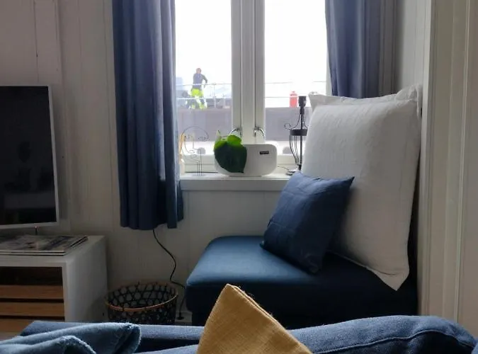 Light With Free Parking Ålesund